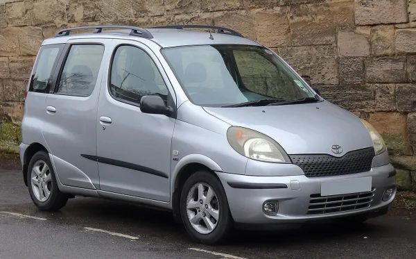Toyota Yaris Verso