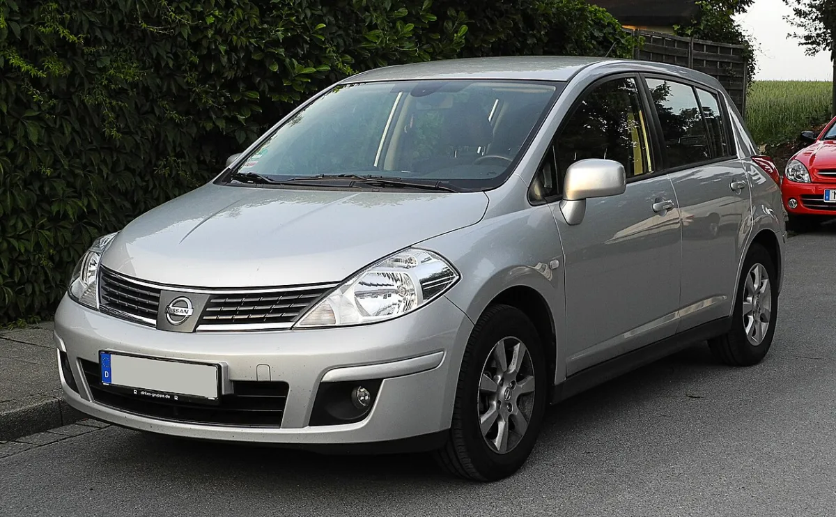 Nissan Tiida C11