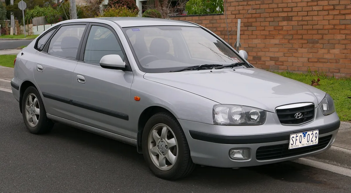 Hyundai Elantra 1. Generation