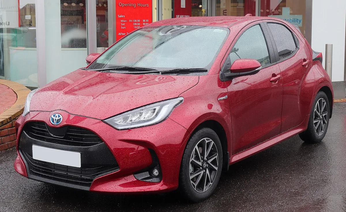 Toyota Yaris XP21