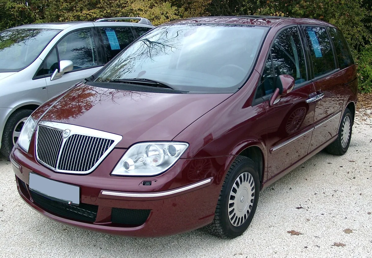 Lancia Phedra 179