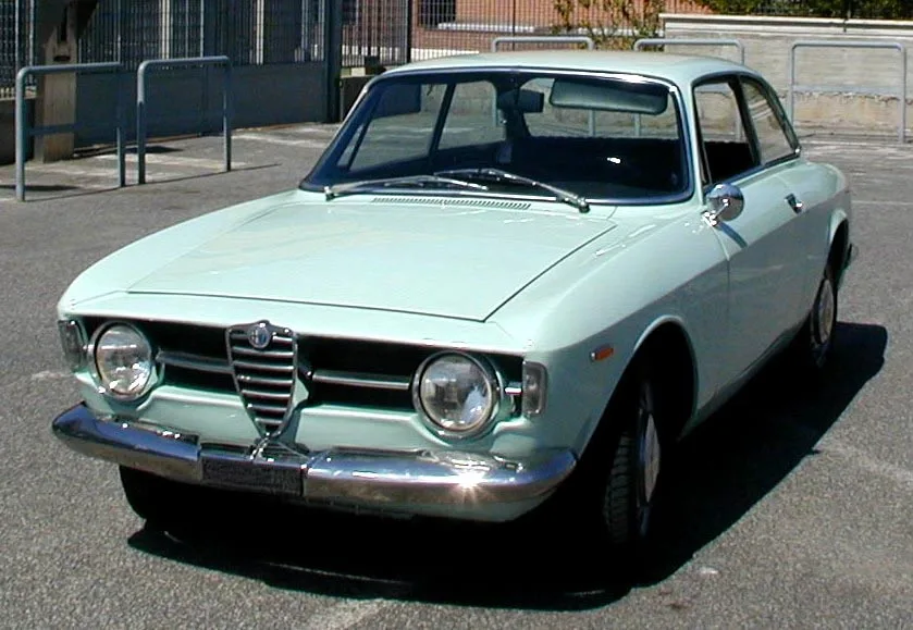 Alfa Romeo Giulia GT 105/115