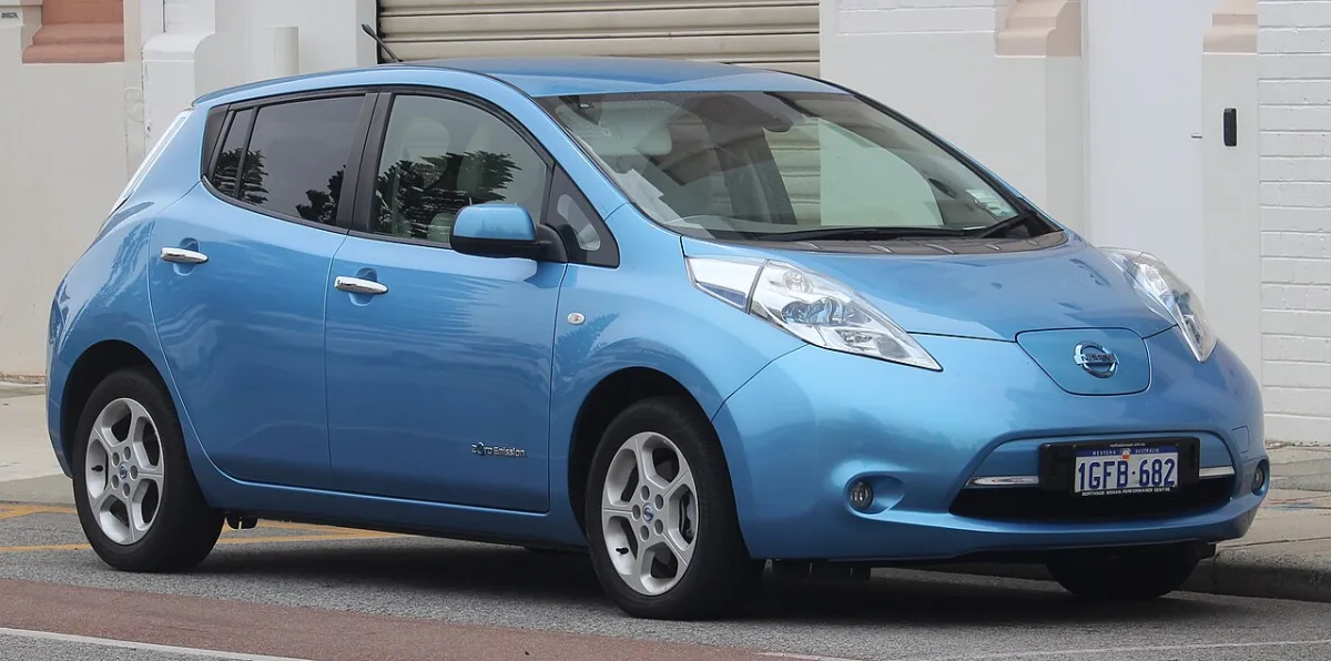 Nissan Leaf ZE0