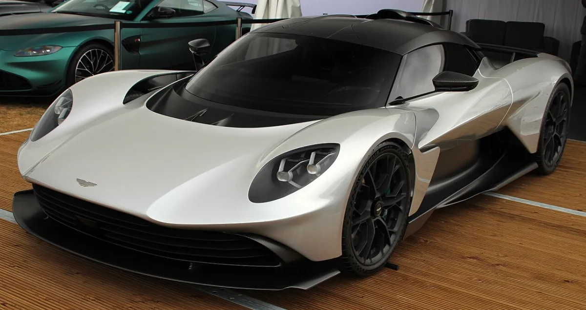 Aston Martin Valhalla 1. Generation