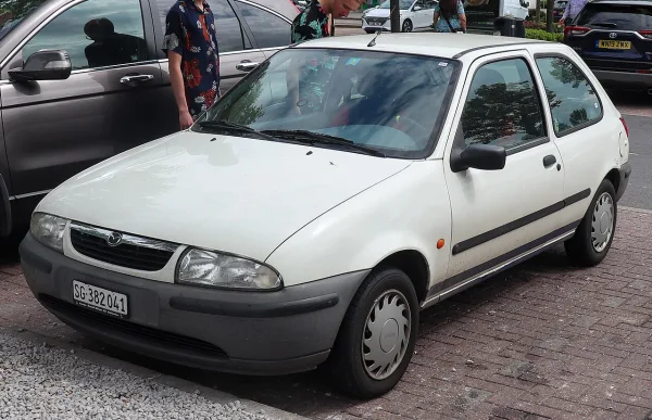 Mazda 121