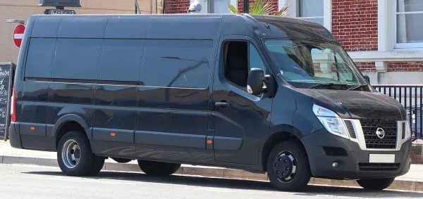 Nissan NV400