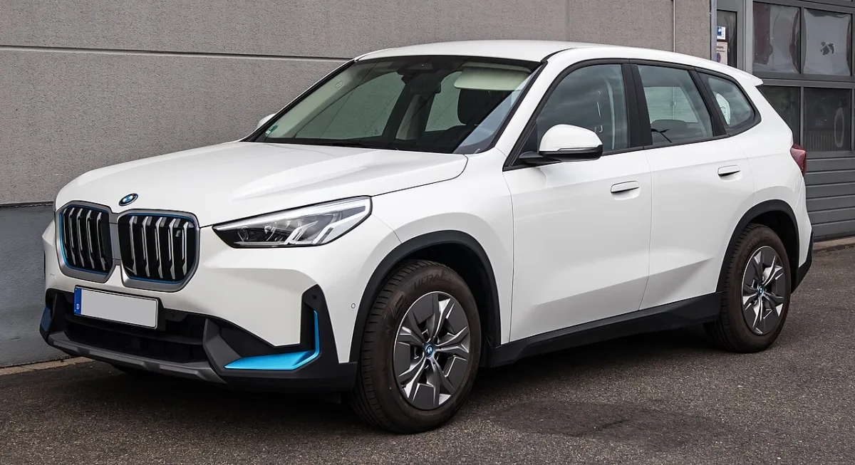 BMW iX1 U11