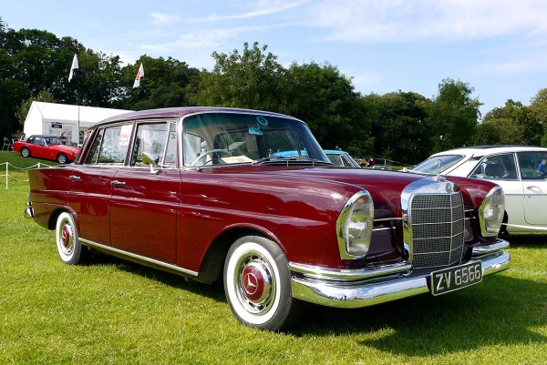 Mercedes-Benz 111/112