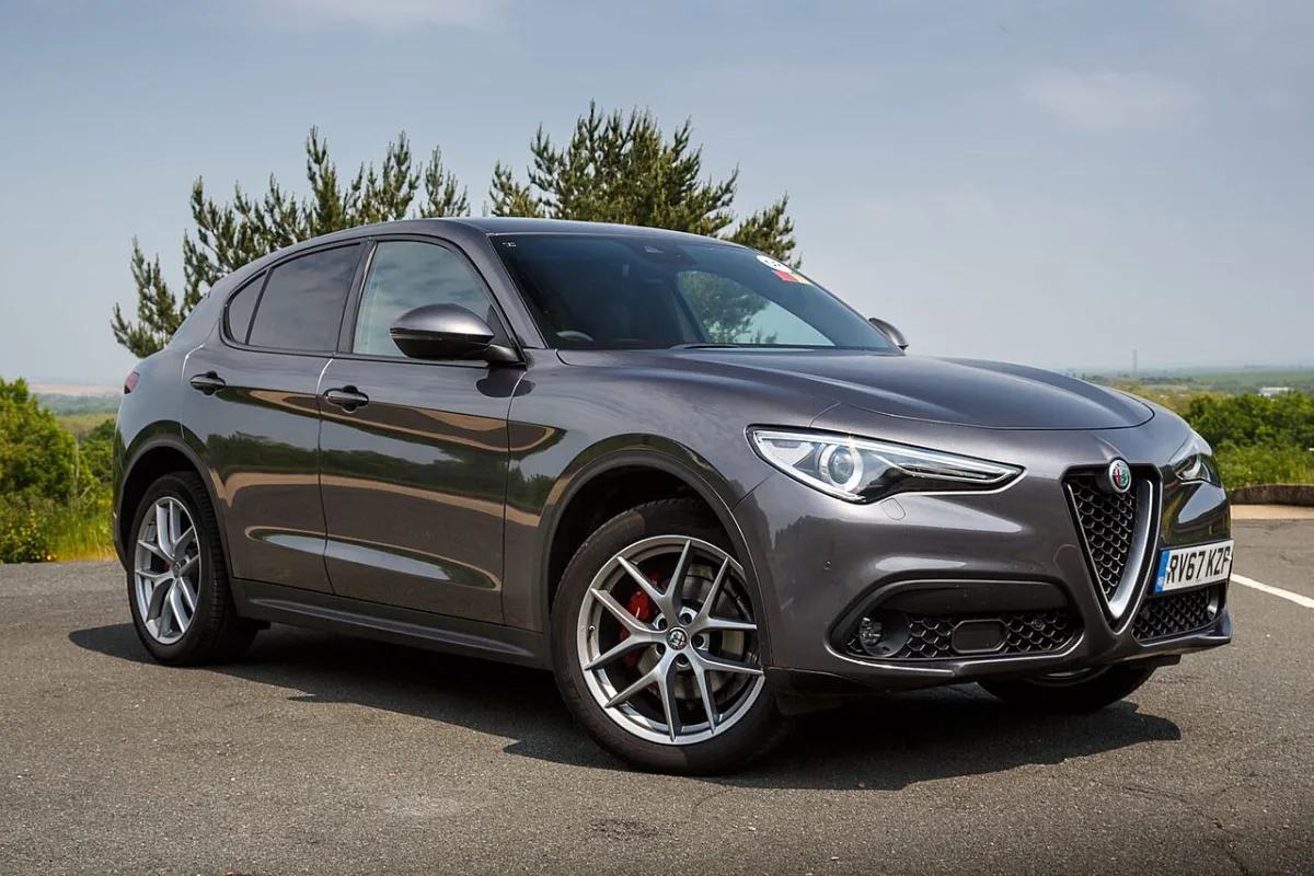 Alfa Romeo Stelvio 949