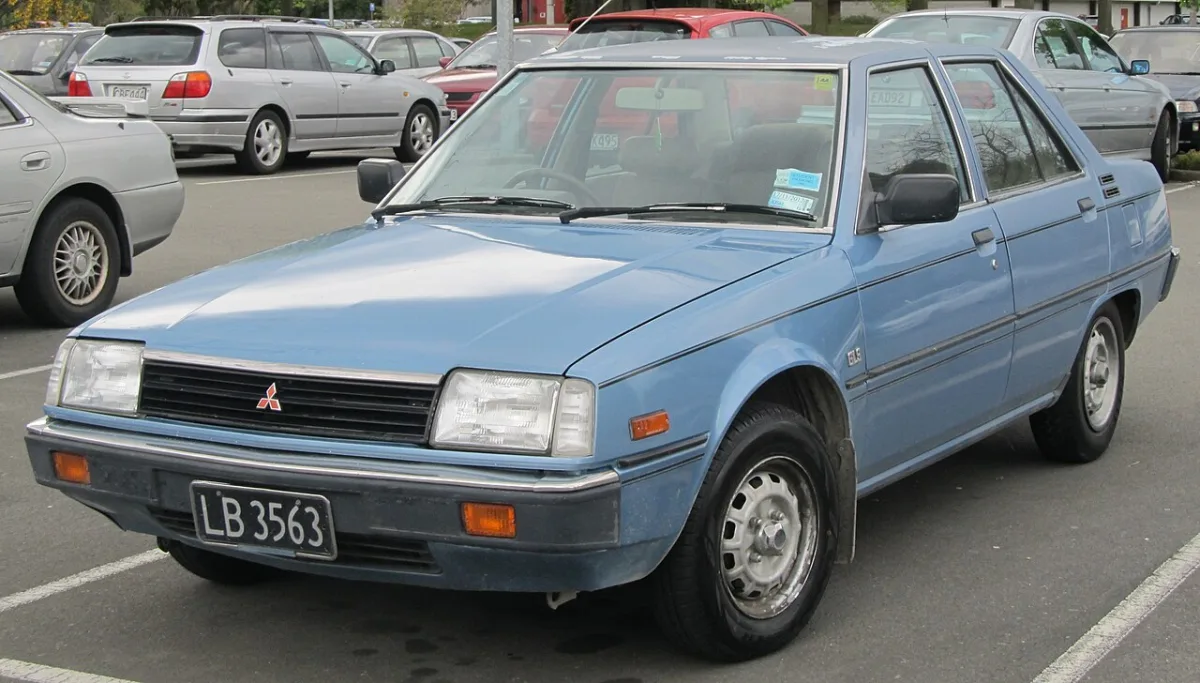 Mitsubishi Tredia 1. Generation