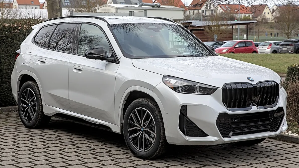BMW X1 U11