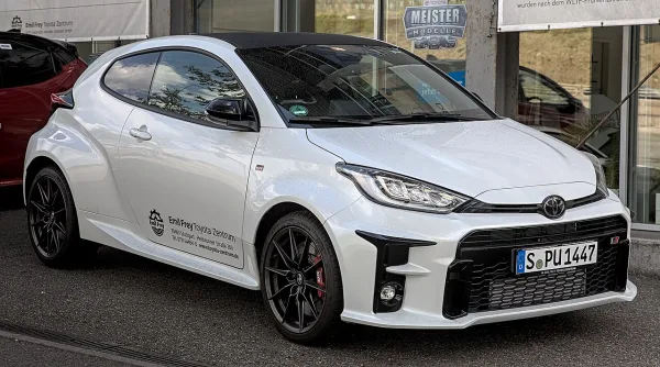 Toyota Yaris XP13