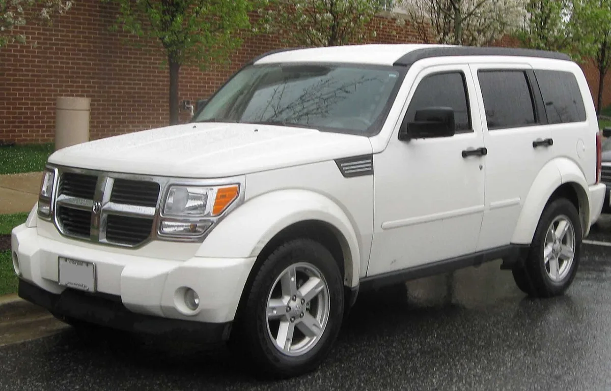 Dodge Nitro 1. Generation