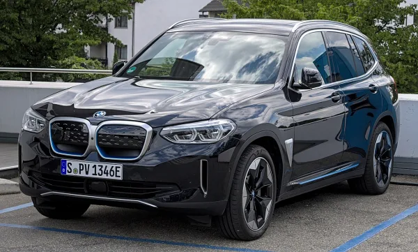 BMW iX3 G08