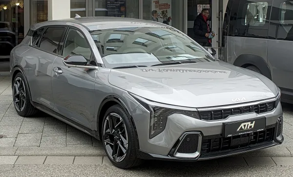 Kia K4