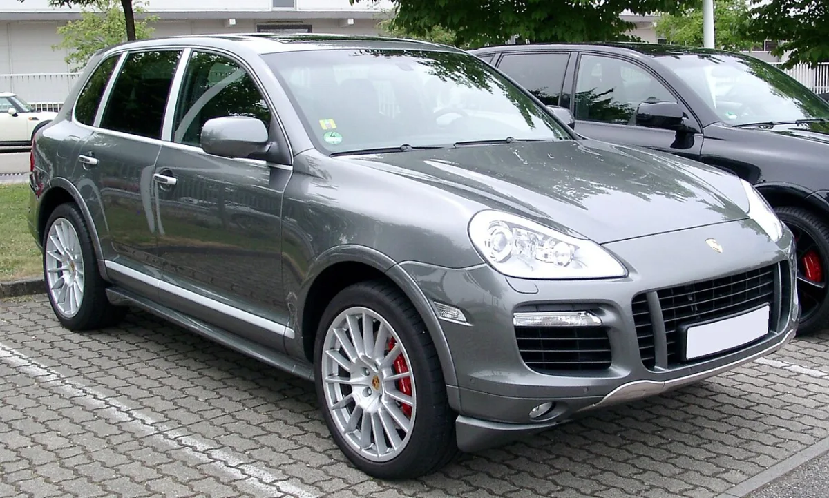 Porsche Cayenne 958