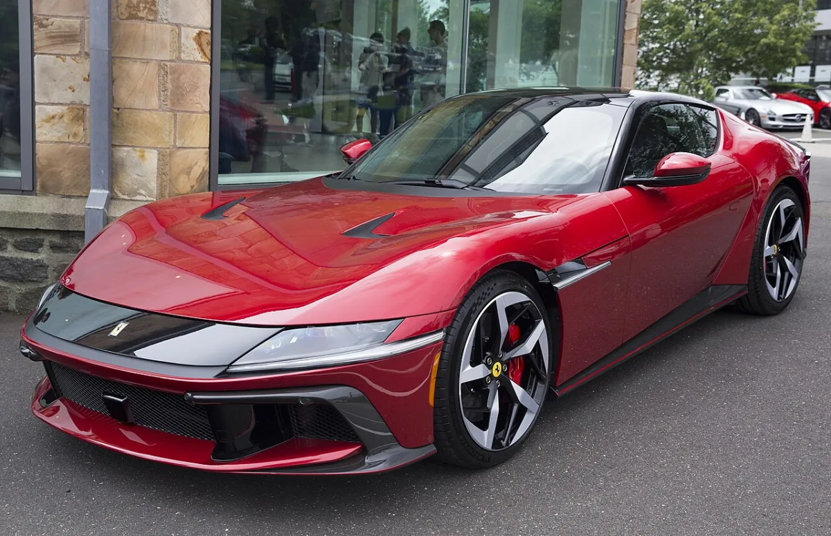 Ferrari 12Cilindri 1. Generation
