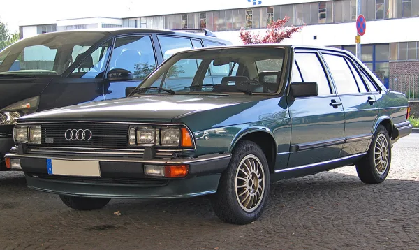 Audi 200 C2