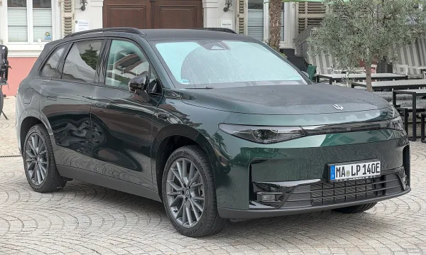 Leapmotor C10
