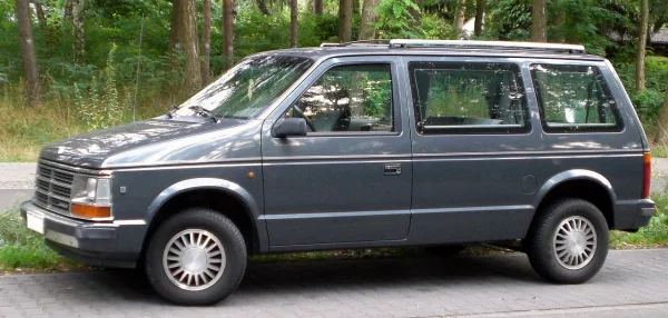Chrysler Voyager 1. Generation