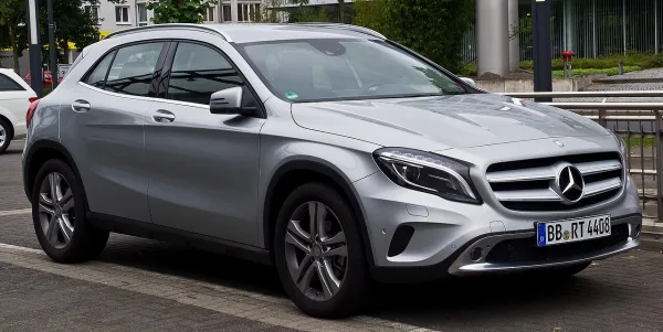 Mercedes-Benz GLA 156