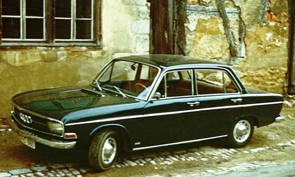 Audi F103