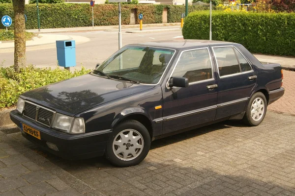 Lancia Thema 834