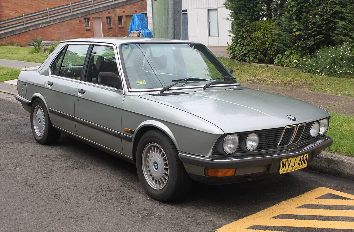 BMW 5 serija E28/E28S