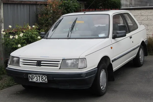 Peugeot 309