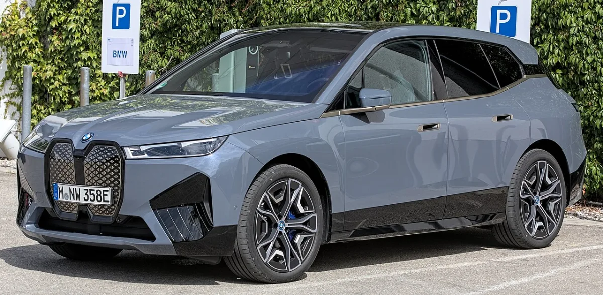 BMW iX I20