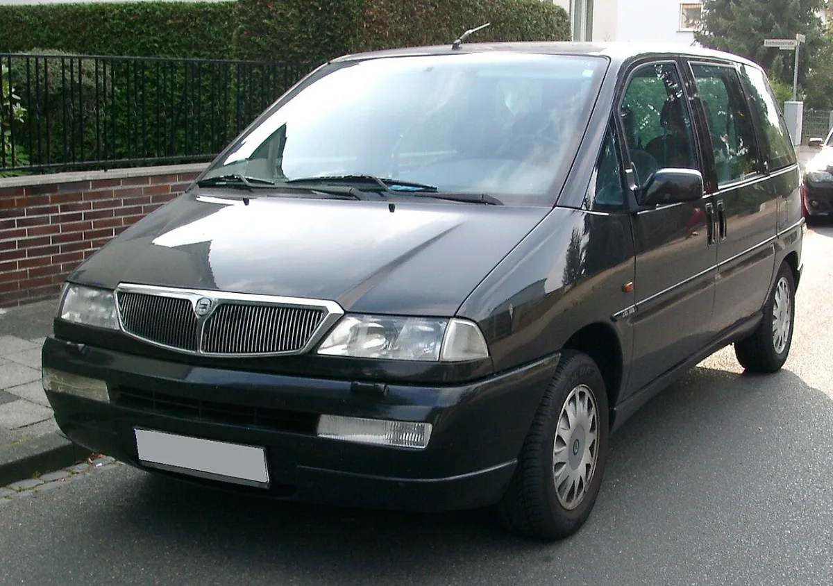 Lancia Zeta 220