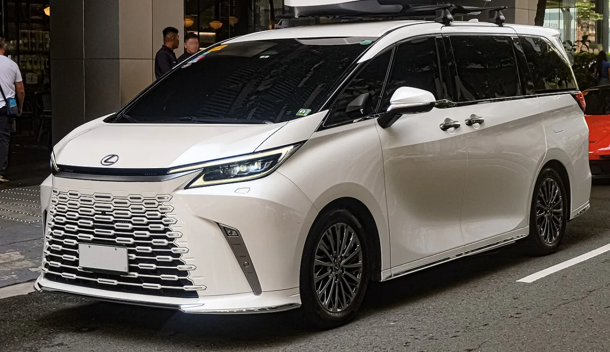 Lexus LM 2. Generation