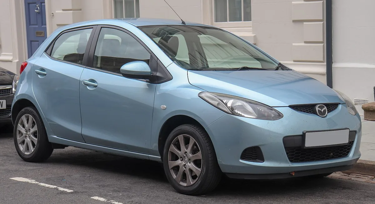 Mazda 2 DE