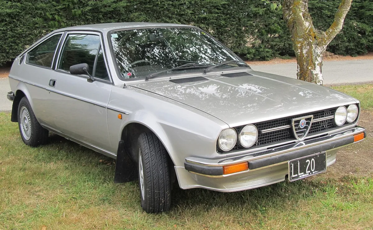 Alfa Romeo Sprint 902