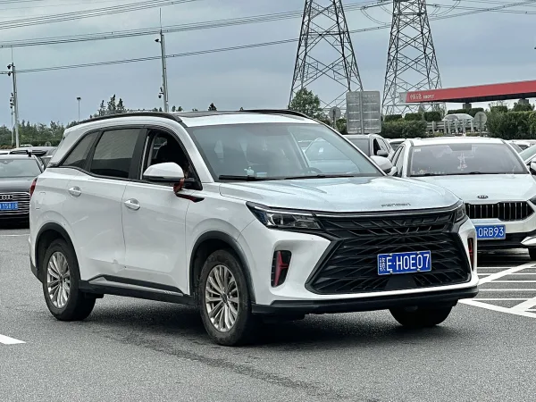 DFSK Fengon 600