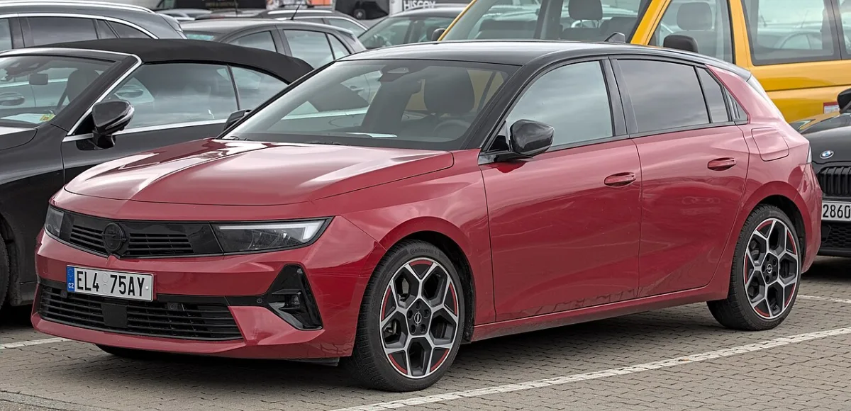 Opel Astra L