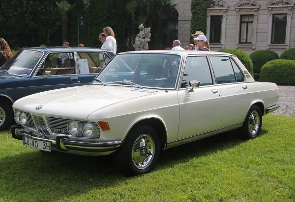 BMW E3
