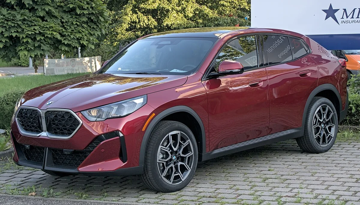 BMW iX2 U10