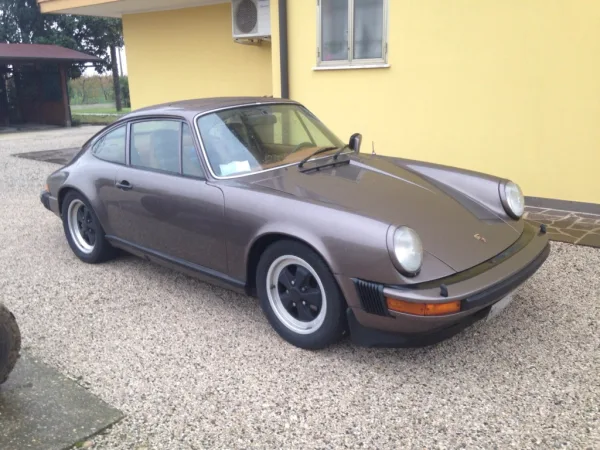 Porsche 911 964