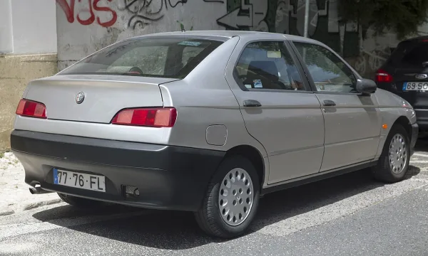Alfa Romeo 146