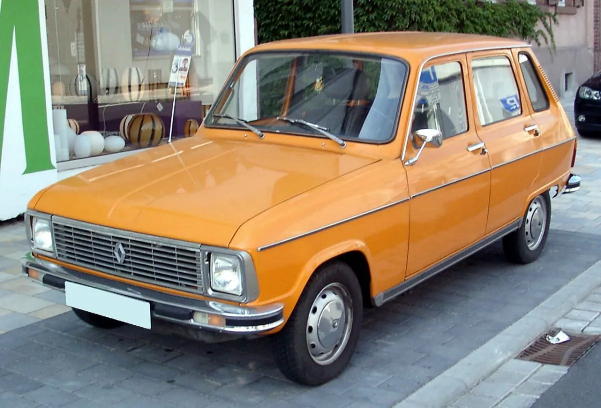 Renault R6 1. Generation