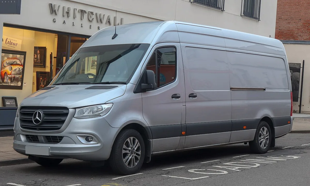 Mercedes-Benz Sprinter 907/910