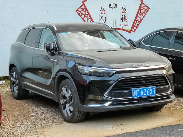 BAIC Beijing X75