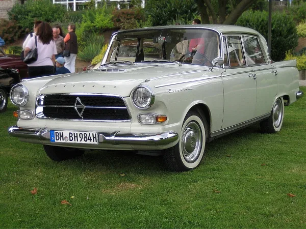 Borgward P 100