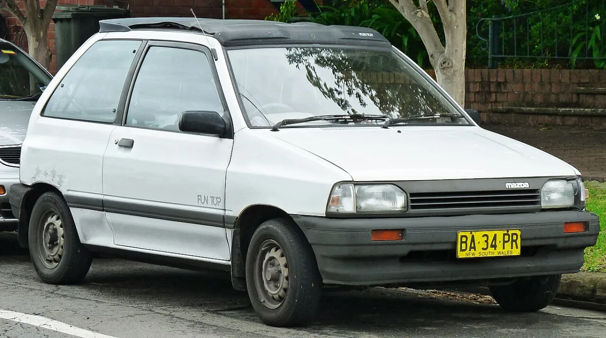 Mazda 121 DA